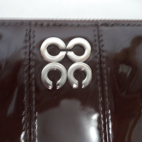 COACH brown patent Leather zip top clutch wallet purse LOGO  7.5" x 4.5" - Picture 3 of 8